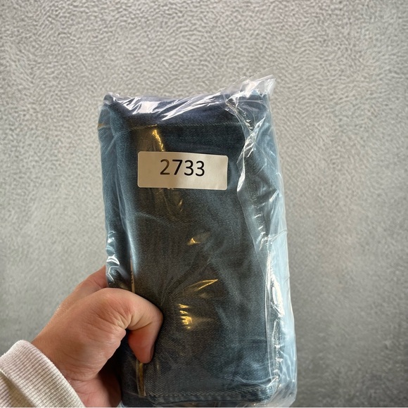 Levi's Denizen Blue 232 Slim Straight Jeans with Vintage Wash - Picture 13 of 13